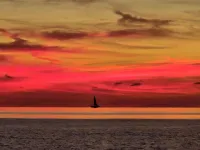 Charming 2-bedroom condo in Freeport with WiFi, AC. Steps to Coral Beach