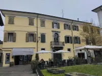Appartamento in un Palazzo Storico con Terrazzo e Vista Panoramica su Cividale Hotels in Cividale del Friuli
