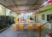 Vrundavan Village Resort and Home Stay - Desayuno