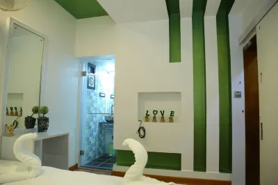 PRIVATE VILLA WITH INDOOR SWIMMING POOL Отели рядом с достопримечательностью «zoom studio»