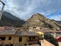 Hostal Apu Qhawarina Hotels in Ollantaytambo