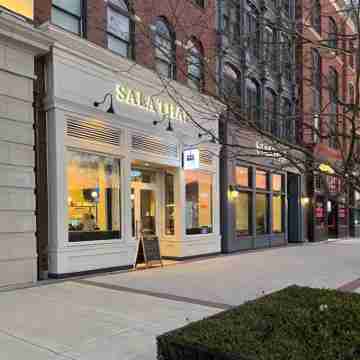 Modern Capitol Hill Stay-5 Min Walk to Metro & Eats Hotel Exterior