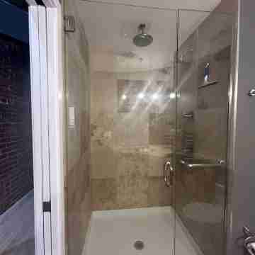 Urban Oasis in the Heart of Downtown Rooms