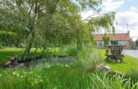 Cosy and spacious cottage in beautiful surroundings with private outside area