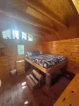 Charming cabin with WiFi in Silver Gate/Cooke City
