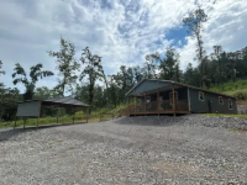 Charming Cabin in Scottsboro AL
