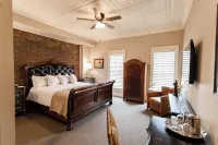 ذا جراند هوتل فنادق في ماككيني