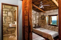 Panoramic View Villa in OliveGroves Hotels in Krouson