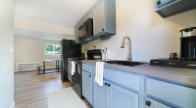 Cozy Updated Apartment Walking Distance to Downtown Fruita
