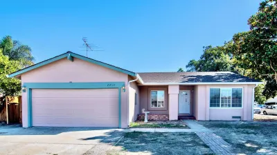 Brand new family hotel,1 room:5-10minutes walk to market,restaurant,Bart station Các khách sạn gần Union Landing