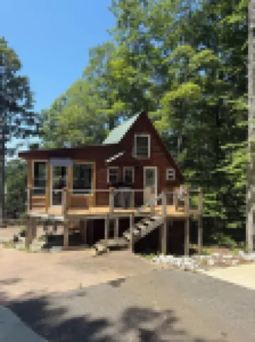 4 bed cabin in delightful Byrdstown with fitness room, WiFi, ACBoat/trl parking