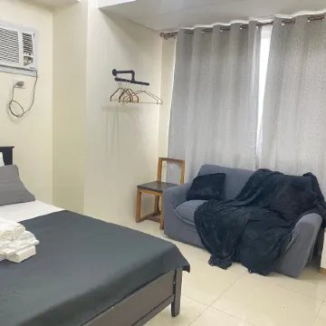 Cozy Room in Modern Parañaque Condo With 2 Bedrooms