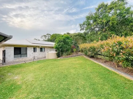 Wildwood Oasis: Hinterland & Coast Escape