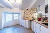 Logement Duplex au Coeur de Tréguier Hotels in Treguier