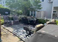 1.5 blocks to beach & mall! Dog friendly. Porches, yard, parking. AC. Sleeps 13. Hotel a Cape May