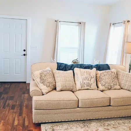 Charming 2-bedroom cottage built with children and pets in mind.