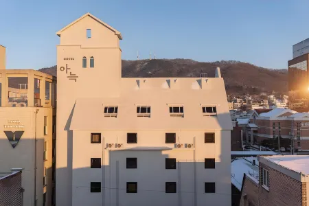 Aank Hotel Cheongju Uam 2nd Отели рядом с достопримечательностью «Университет Чхонджу»