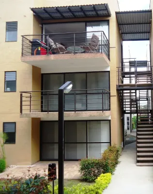 Apartamento EN Unidad Cerrada Cerca Alos Parques DE Recreacion Y AL Eoropuerto Hotels in El Eden