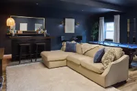 Pool, Hot Tub, Bar, GameRoom & Gym-Wine Country Oasis near Paso, Fair, WaterPark Hotels in Templeton