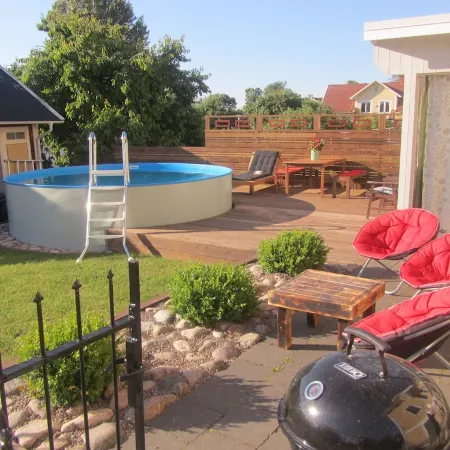 Character  2 bedroom ground floor unit in the heart of Gränna