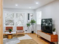 Beautiful 3-bedroom house by Sinks Canyon Hotels in Lander