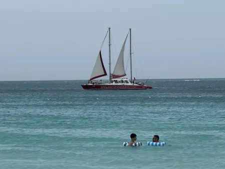 Charming 2-bedroom condo in terrific Carpinteria with WiFi Отели рядом с достопримечательностью «Карпинтерия Сити Бич»