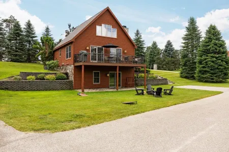 New Private 4Bd Ski Out Cabin at Otsego Club! Cozy Fully Updated Log Cabin!