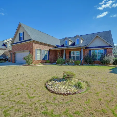 Spacious Kathleen Vacation Rental w/ Fireplace