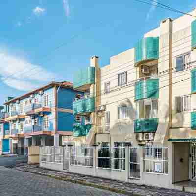 2BR apt W/balcony 220m Bombas Fdl103 Others