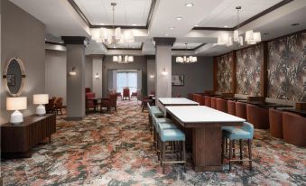 Embassy Suites by Hilton Charleston Airport Hotel & Convention Center