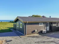 "Orsa" - 80m from the Sea Hotels in Juelsminde
