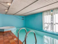 "Livni" - 3.8km from the Sea - piscina