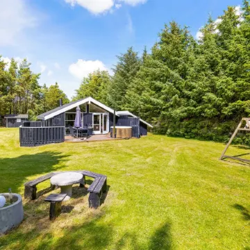 "Amundi" - 500m from the sea