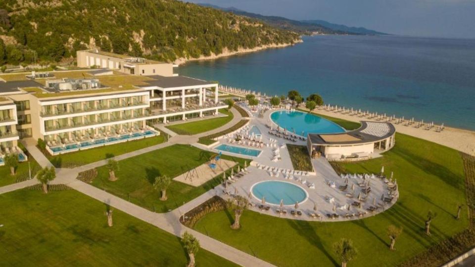 Ammoa Luxury Hotel & Spa Resort