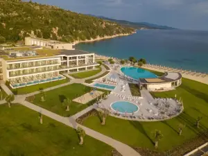 Ammoa Luxury Hotel & Spa Resort โรงแรมหรู Ammoa & สปารีสอร์ท