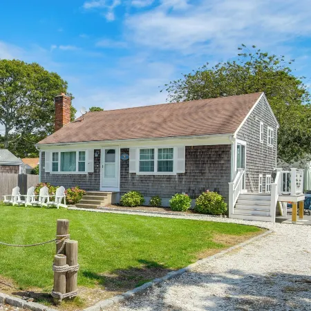 Quaint Dennis Home w/ Deck + Grill, Walk to Beach!