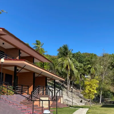 24/7 Lantawan Resort Hotels near Oslob Cemetery