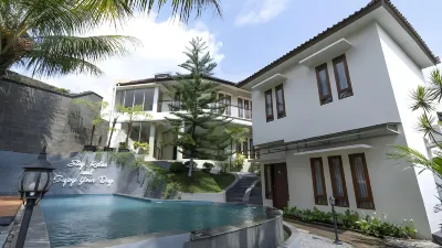 Aleyra Hotel and Villa's Garut Hotels in Jayawaras