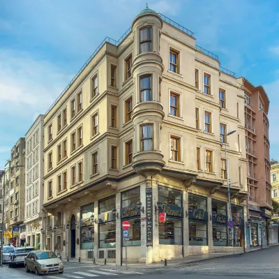 Meserret Palace Hotel - Special Category Hotel berhampiran Bazaar Rempah Ratus