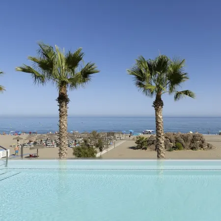 Stunning Seafront Apartment in Carvajal Beach