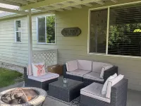 Centrally Located in Hamilton, the Heart of the Bitterroot Valley.  No Pet Fee! Hotels in Hamilton