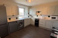 Close to Beach Town Golf & Natural Beauty Spots - 2-Star