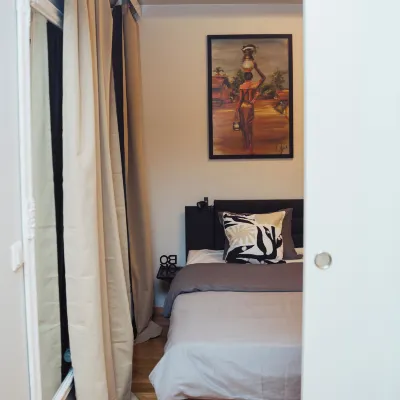 Relax Explore, Sauna, Metro Malls 3 Mins Away