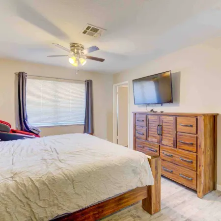 Special Sale! King Bed! EV Charger! Rain Shower! Отели рядом с достопримечательностью «Поле для гольфа Durango Hills»