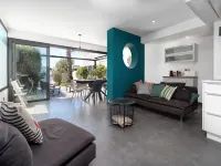 Villa in Le Grau du Roi with Stunning Sea Views -  Ferienhäuser