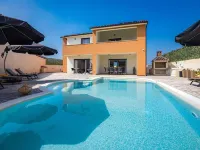 Luxe villa in Pula with pool and jacuzzi - Jacuzzi