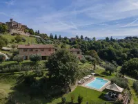 Villa in Umbria with Saltwater Pool Hotels in Umbertide
