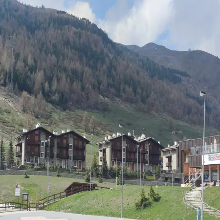 Large Heated Apartment Comfortable on the Slopes