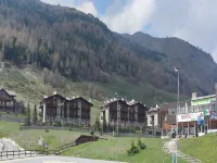 Large Heated Apartment Comfortable on the Slopes