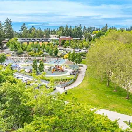1BR | Rooftop, Gym, Views | Bellevue | Sophari B